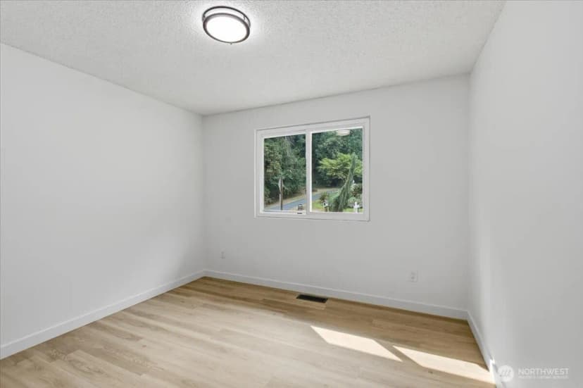 Property photo for 17448 Ne 156th Street, Woodinville photo 24