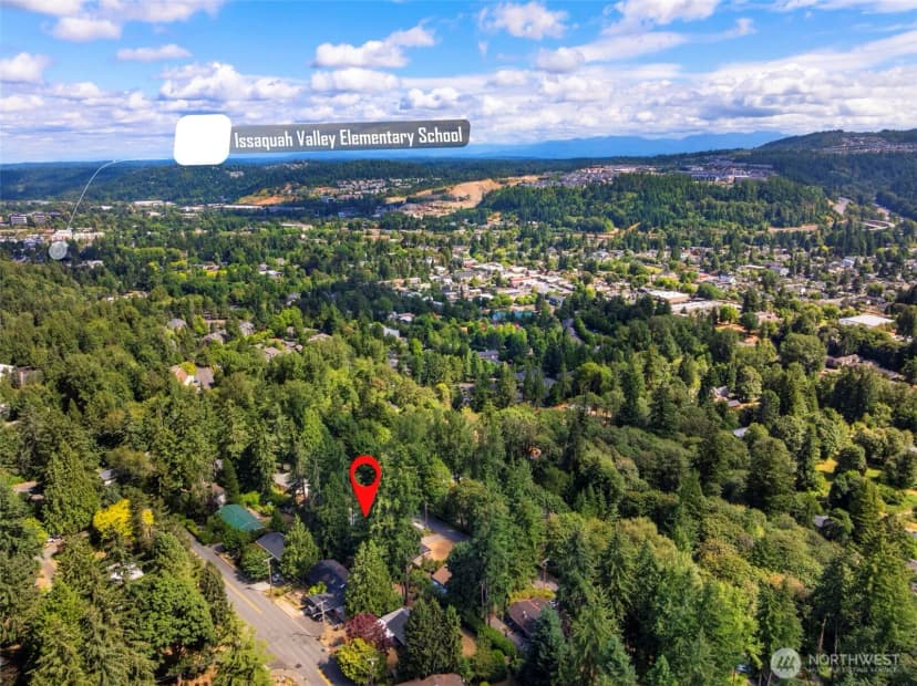 Property photo for 450 Mount Defiance Circle Sw, Issaquah photo 36