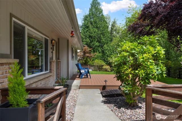 Property photo for 450 Mount Defiance Circle Sw, Issaquah photo 4