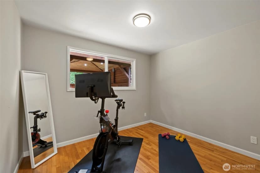 Property photo for 450 Mount Defiance Circle Sw, Issaquah photo 22