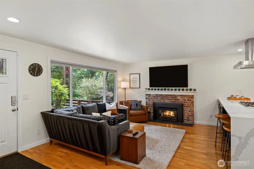 Property photo for 450 Mount Defiance Circle Sw, Issaquah photo 10