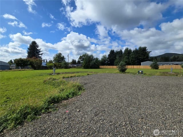 Property photo for 9993 Two Cousins Drive, Forks