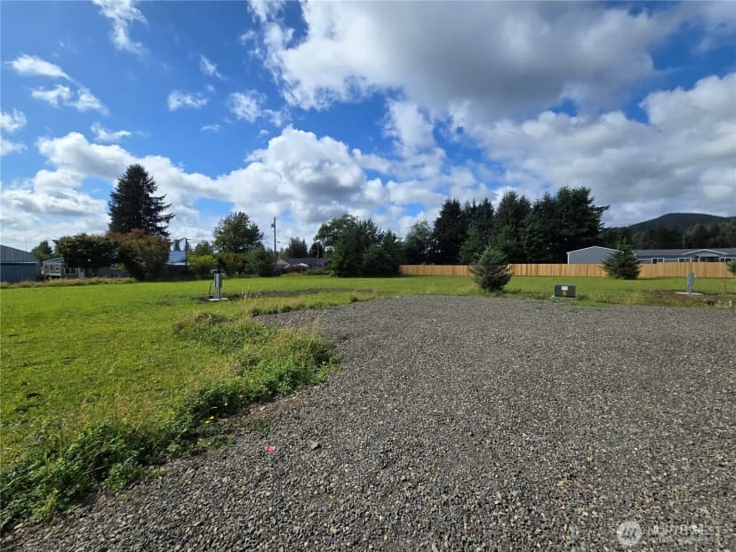 Property photo for 9993 Two Cousins Drive, Forks