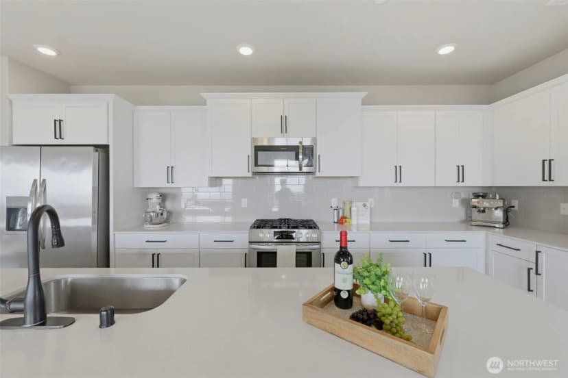 Property photo for 1391 Baker Heights Loop, Bremerton photo 15