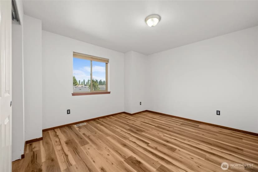 Property photo for 497 Harvest Edge Place, Burlington photo 21