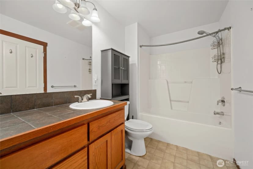 Property photo for 497 Harvest Edge Place, Burlington photo 20