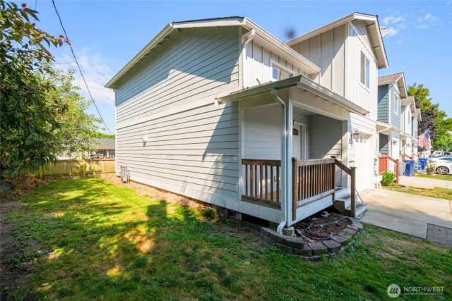 Property photo for 497 Harvest Edge Place, Burlington photo 4