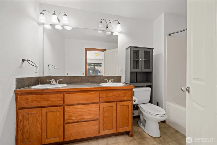 Property photo for 497 Harvest Edge Place, Burlington photo 24