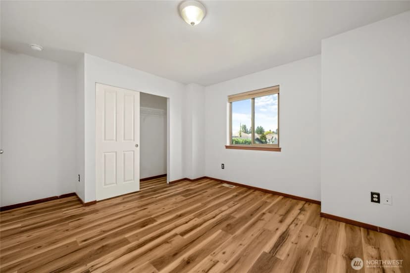 Property photo for 497 Harvest Edge Place, Burlington photo 23