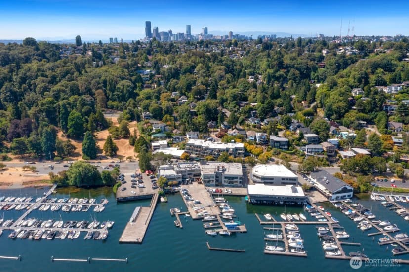 Property photo for 121 Lakeside Avenue #305, Seattle photo 32