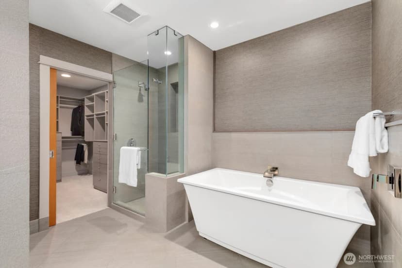 Property photo for 121 Lakeside Avenue #305, Seattle photo 19