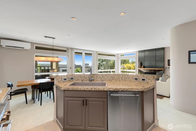 Property photo for 121 Lakeside Avenue #305, Seattle photo 12