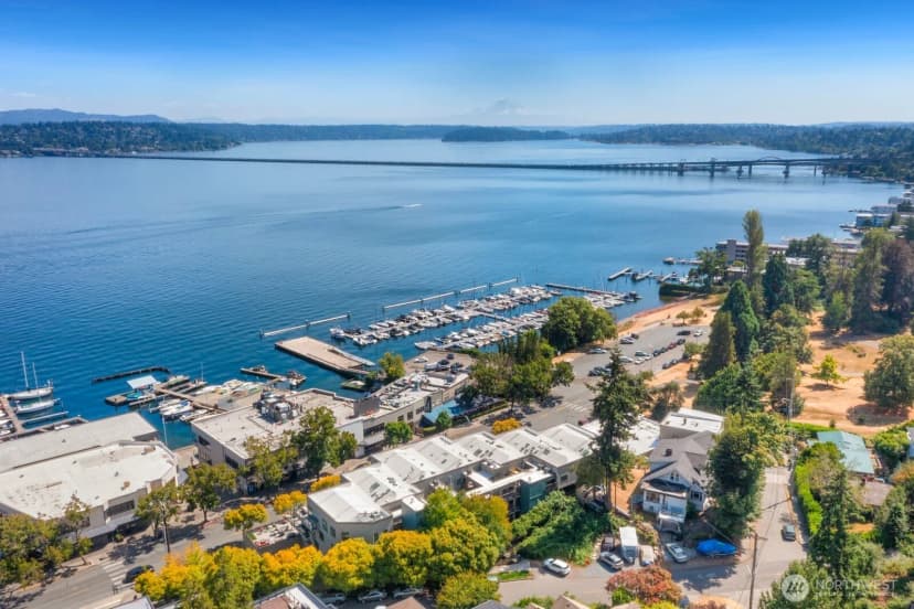 Property photo for 121 Lakeside Avenue #305, Seattle photo 33