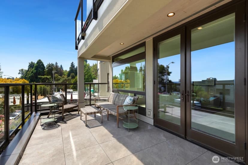 Property photo for 121 Lakeside Avenue #305, Seattle photo 26