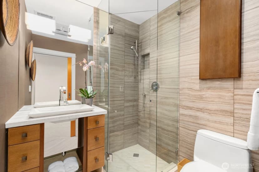 Property photo for 121 Lakeside Avenue #305, Seattle photo 23