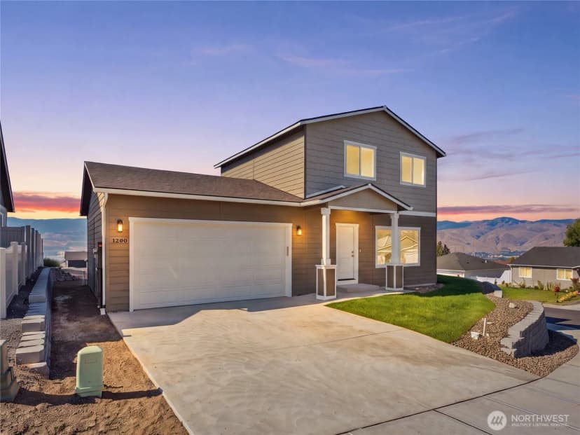 Property photo for 1948 N Mineral Place, East Wenatchee