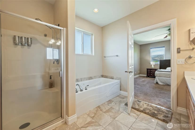 Property photo for 1544 Harrington Lane, East Wenatchee photo 38