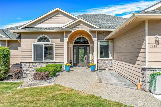Property photo for 1544 Harrington Lane, East Wenatchee
