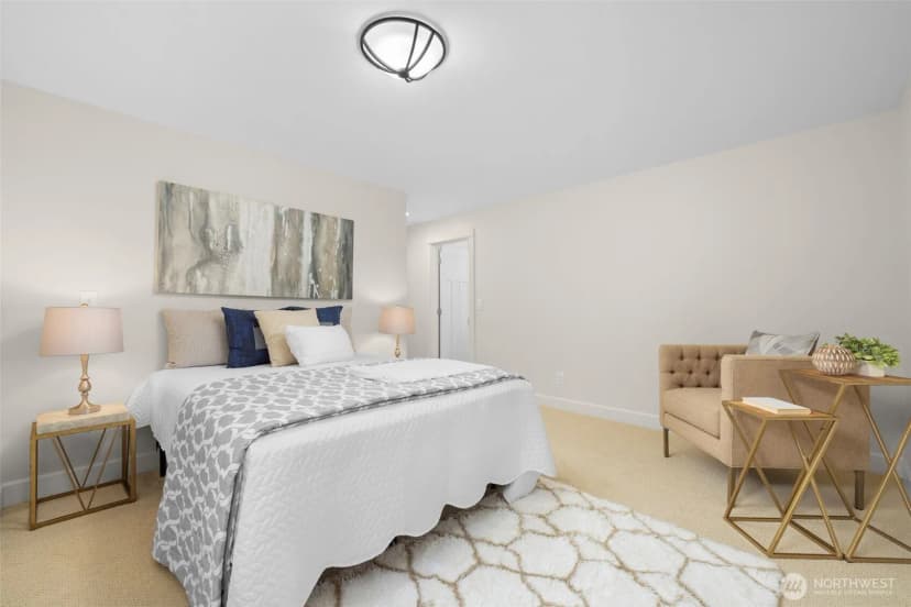 Property photo for 2057 E Beaver Lake Drive Se, Sammamish photo 23