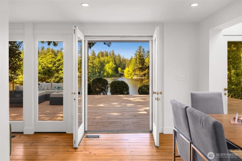 Property photo for 2057 E Beaver Lake Drive Se, Sammamish photo 33