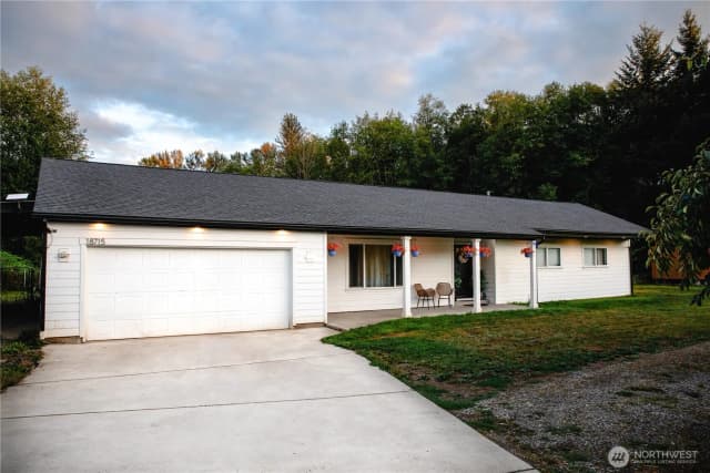 Property photo for 18715 Pioneer Way E, Orting