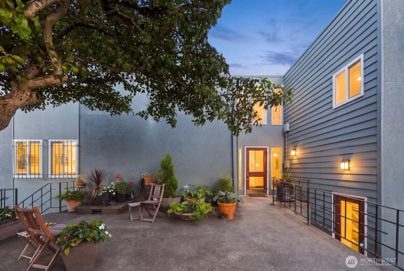 Property photo for 75 E Lynn Street ##b, Seattle photo 32
