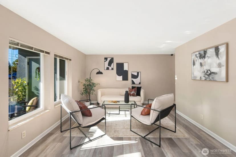 Property photo for 75 E Lynn Street ##b, Seattle photo 11