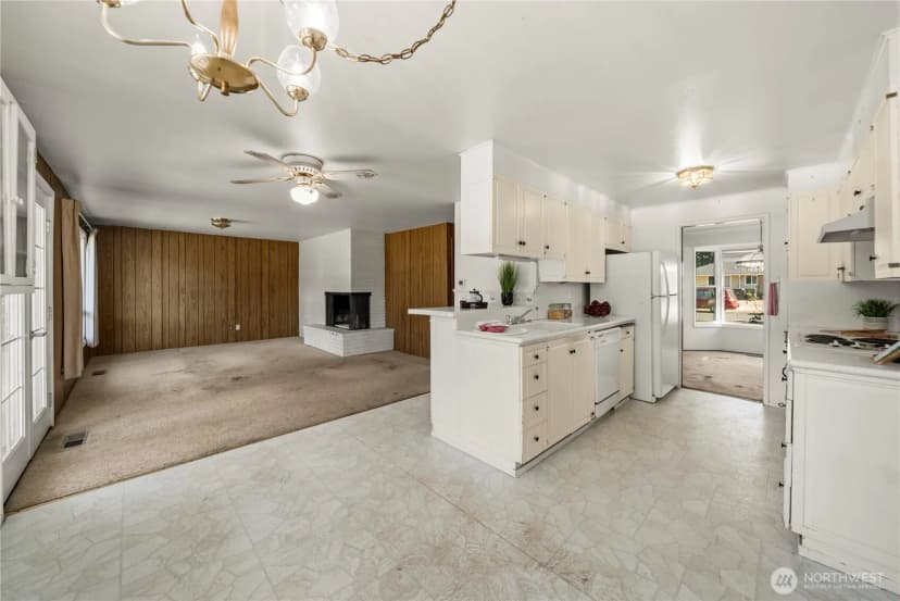Property photo for 3129 Sylvia Boulevard S, Lakewood photo 18