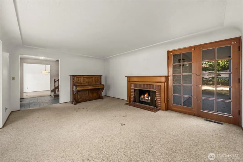 Property photo for 3129 Sylvia Boulevard S, Lakewood photo 2