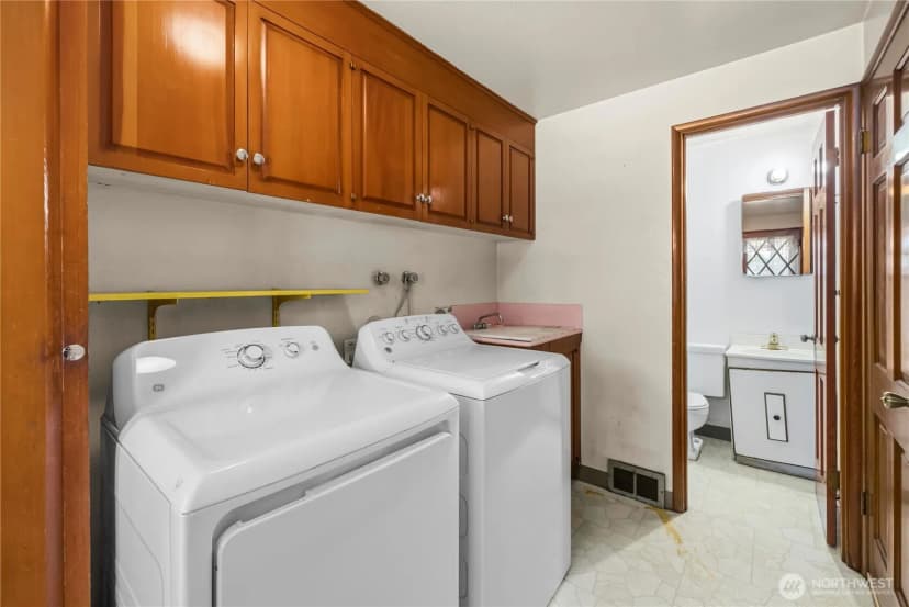 Property photo for 3129 Sylvia Boulevard S, Lakewood photo 19