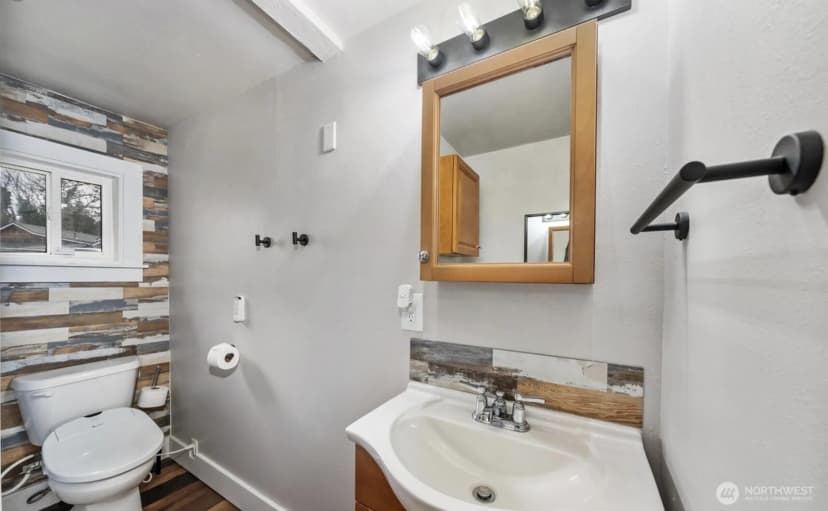 Property photo for 1270 Retsil Road E, Port Orchard photo 11