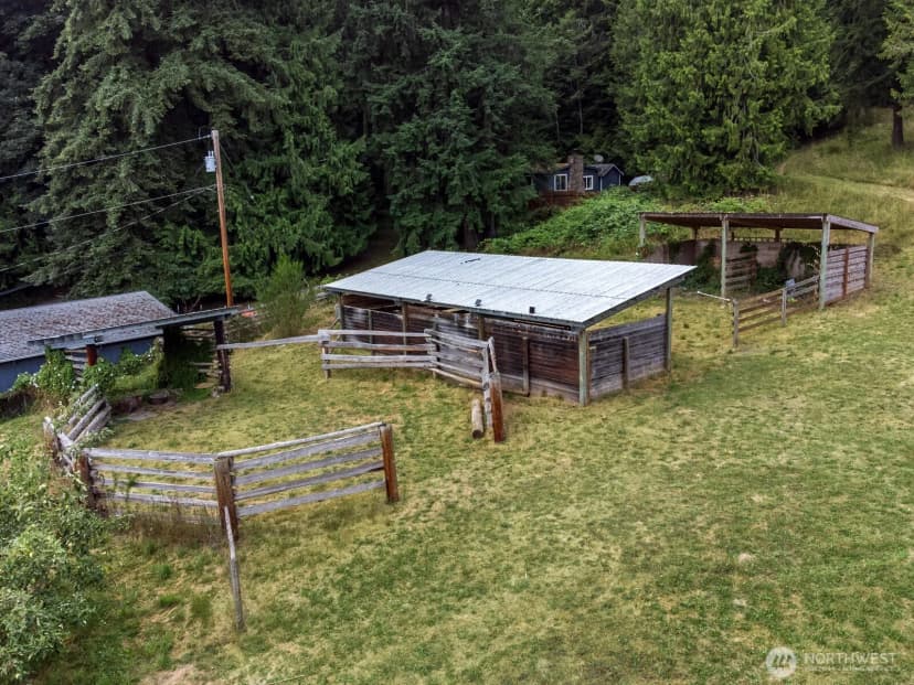 Property photo for 6827 Lakewood Road, Stanwood photo 25