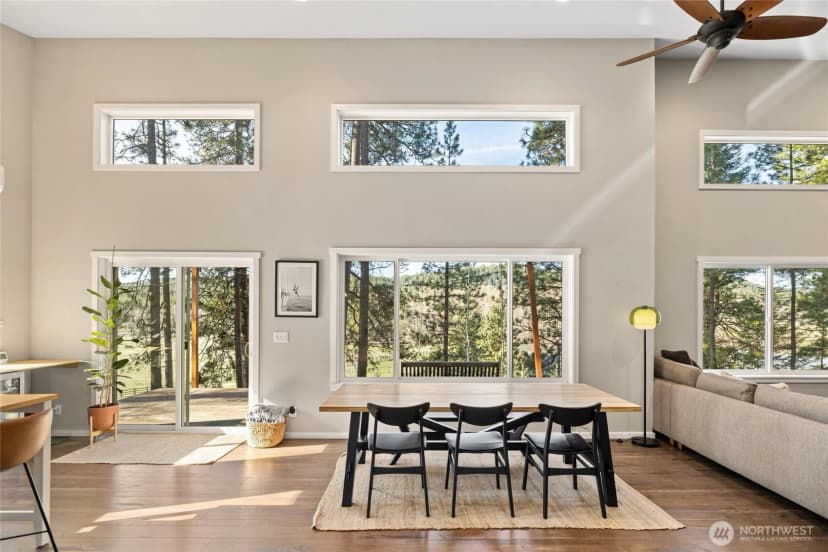 Property photo for 5910 Teanaway Road, Cle Elum photo 4
