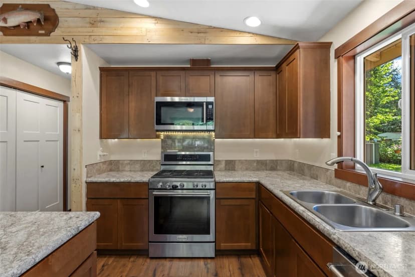 Property photo for 44303 Pine Road, Gold Bar photo 8
