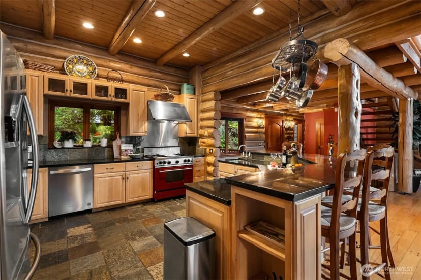 Property photo for 24732 N Brooks Creek Road, Arlington photo 13