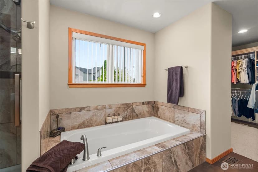 Property photo for 3319 29th Avenue Ne, Olympia photo 22