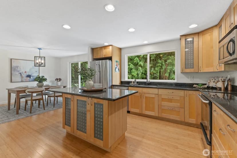Property photo for 23410 Ne Old Woodinville-duvall Rd, Woodinville photo 11