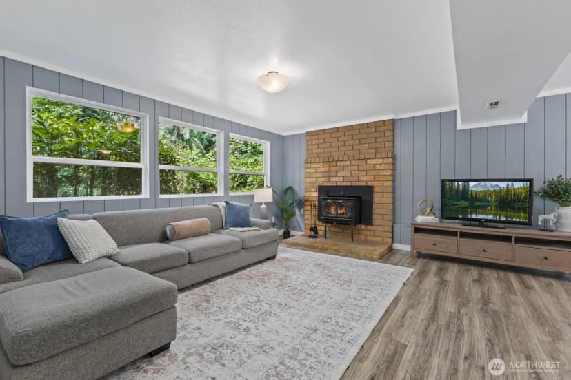 Property photo for 23410 Ne Old Woodinville-duvall Rd, Woodinville photo 20