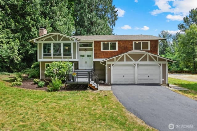 Property photo for 23410 Ne Old Woodinville-duvall Rd, Woodinville photo 2