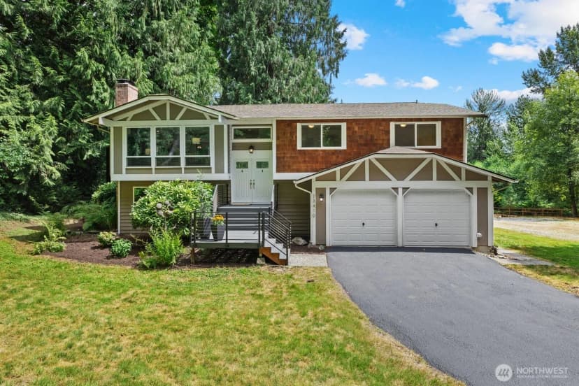 Property photo for 23410 Ne Old Woodinville-duvall Rd, Woodinville photo 2