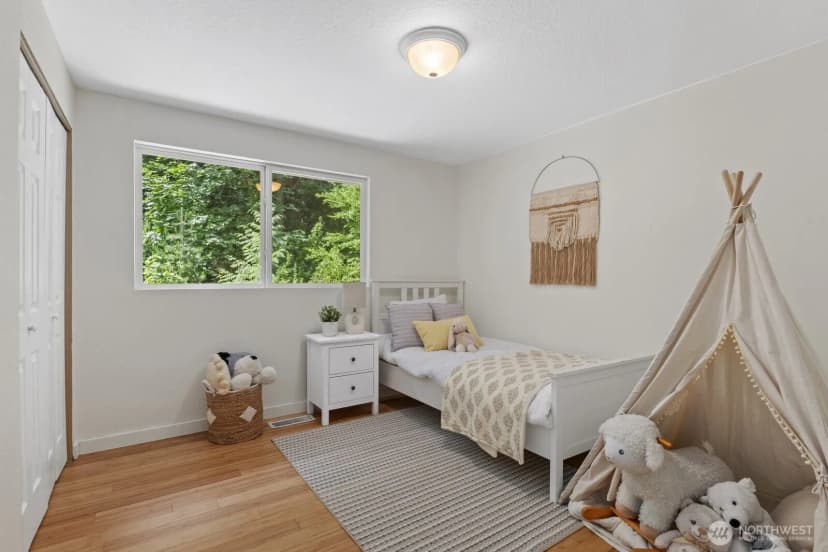 Property photo for 23410 Ne Old Woodinville-duvall Rd, Woodinville photo 17