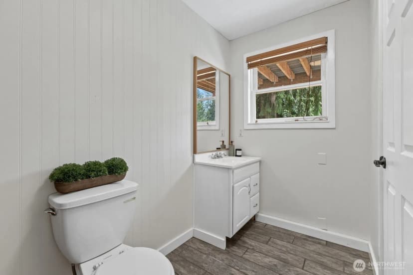 Property photo for 23410 Ne Old Woodinville-duvall Rd, Woodinville photo 26