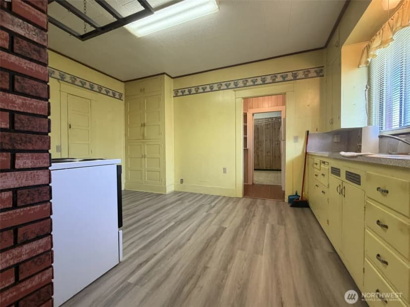 Property photo for 1808 Pacific Avenue, Aberdeen photo 9