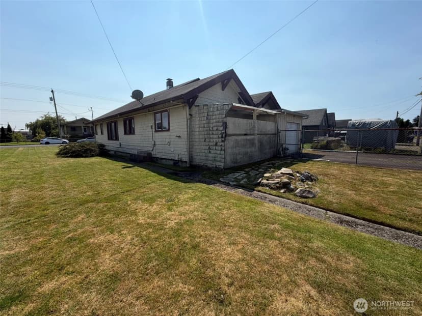 Property photo for 1808 Pacific Avenue, Aberdeen photo 34