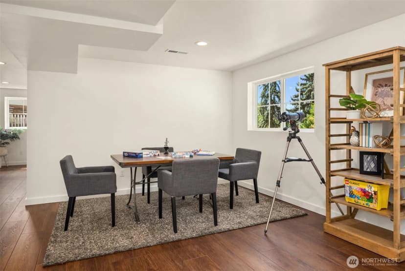 Property photo for 2805 124th Place Ne, Bellevue photo 27