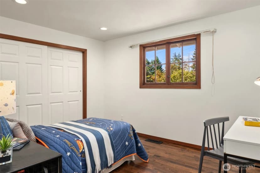 Property photo for 2805 124th Place Ne, Bellevue photo 23