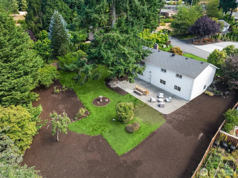 Property photo for 2805 124th Place Ne, Bellevue photo 39