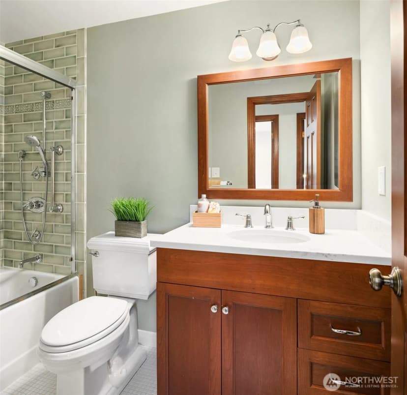 Property photo for 2805 124th Place Ne, Bellevue photo 21