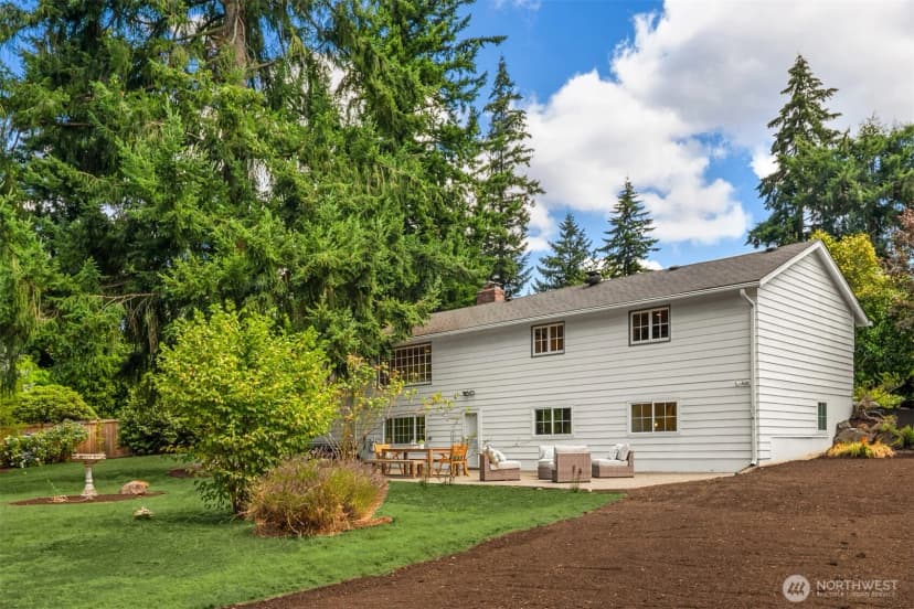 Property photo for 2805 124th Place Ne, Bellevue photo 36