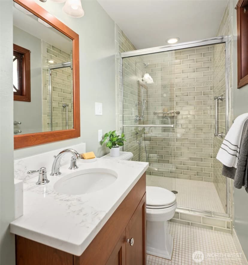 Property photo for 2805 124th Place Ne, Bellevue photo 18